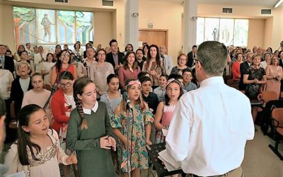 Animada participación del Coro en las Comuniones