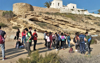 Estudiantes de Biología y Geología de 1º de Bachillerato del colegio realizan una Geoyincana