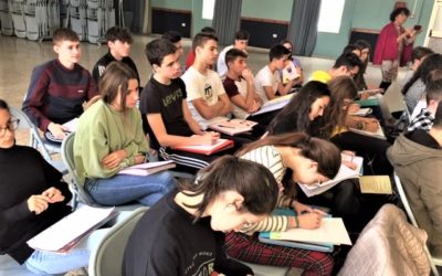 Recital poético en clase de Literatura para alumnos de 4º ESO