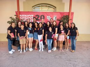 La Hoguera Don Bosco visita la exposición del ninot de las Hogueras y Barracas de Alicante 2023