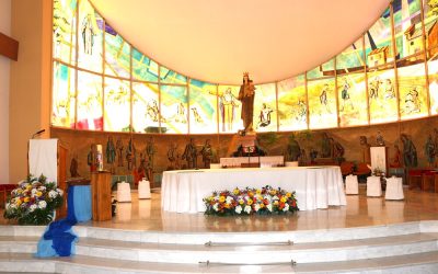 Comienzan los turnos de las primeras comuniones en el colegio