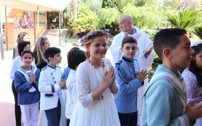 Comienzan los turnos de las primeras comuniones en el colegio