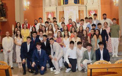 Cuarenta y tres jóvenes se confirman en la parroquia María Auxiliadora.